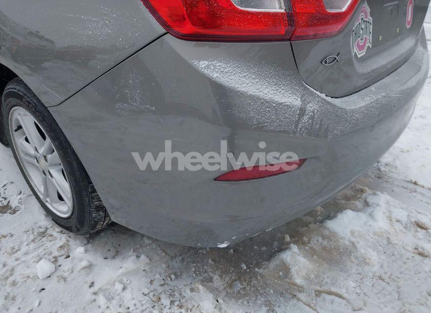 Photo 20 of 2018 Chevrolet Cruze LT AUTO (VIN 1G1BE5SM8J7224299)