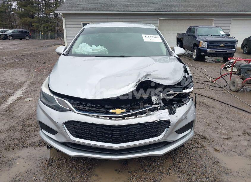 Photo 12 of 2018 Chevrolet Cruze LT AUTO (VIN 1G1BE5SM8J7240227)