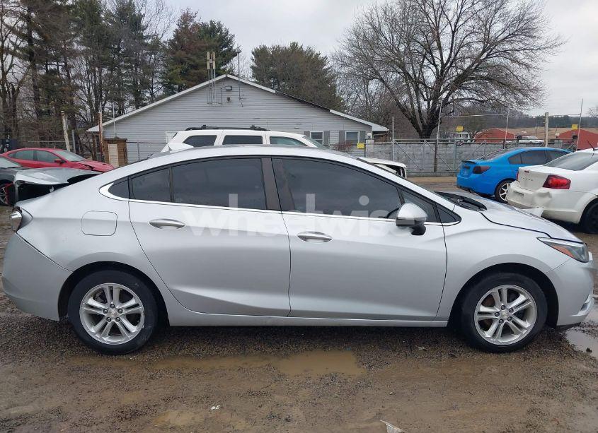 Photo 13 of 2018 Chevrolet Cruze LT AUTO (VIN 1G1BE5SM8J7240227)