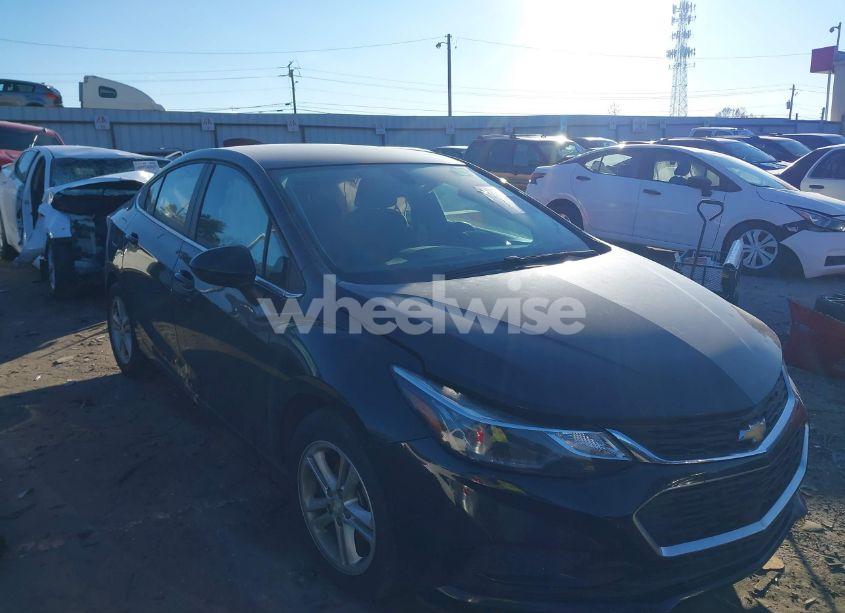 2018 Chevrolet Cruze LT AUTO (VIN 1G1BE5SM8J7247422) main photo