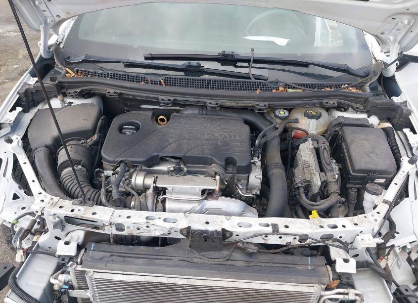 Photo 10 of 2018 Chevrolet Cruze LT AUTO (VIN 1G1BE5SM8J7248442)