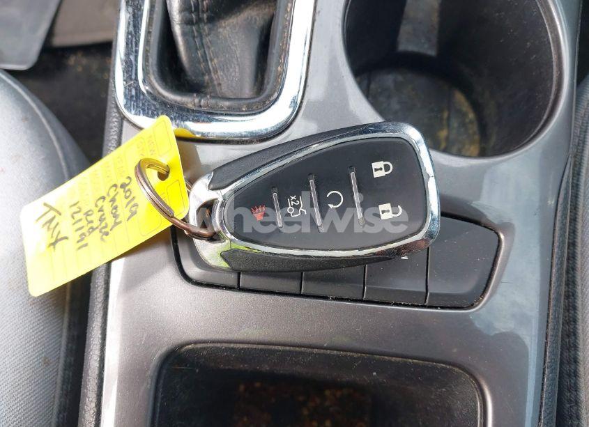 Photo 11 of 2019 Chevrolet Cruze LT (VIN 1G1BE5SM8K7121191)