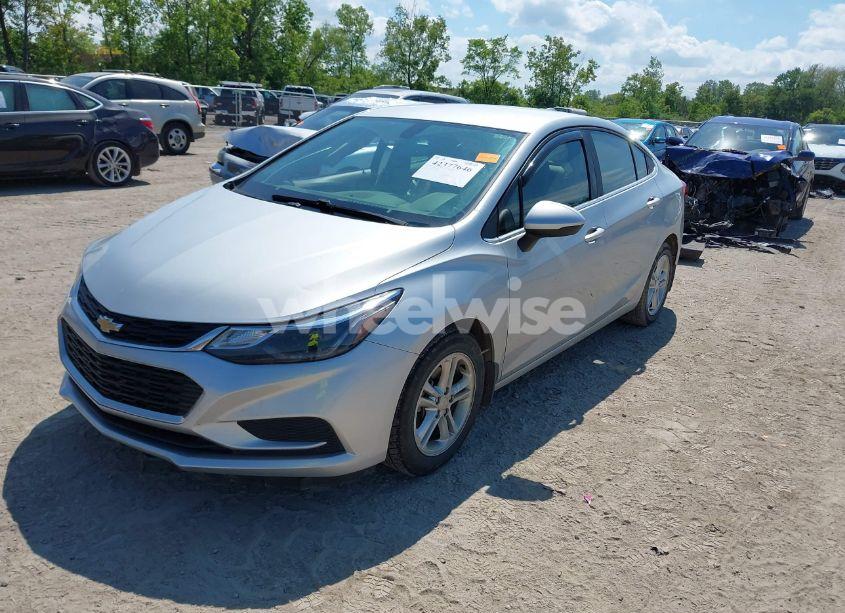 Photo 2 of 2016 Chevrolet Cruze LT (VIN 1G1BE5SM9G7237958)