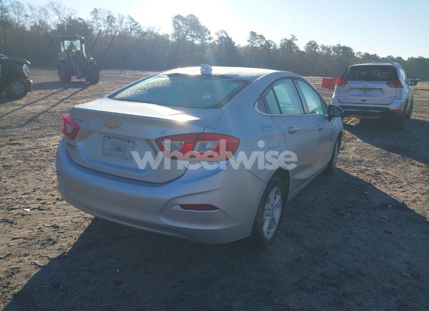 Photo 4 of 2016 Chevrolet Cruze LT AUTO (VIN 1G1BE5SM9G7262648)