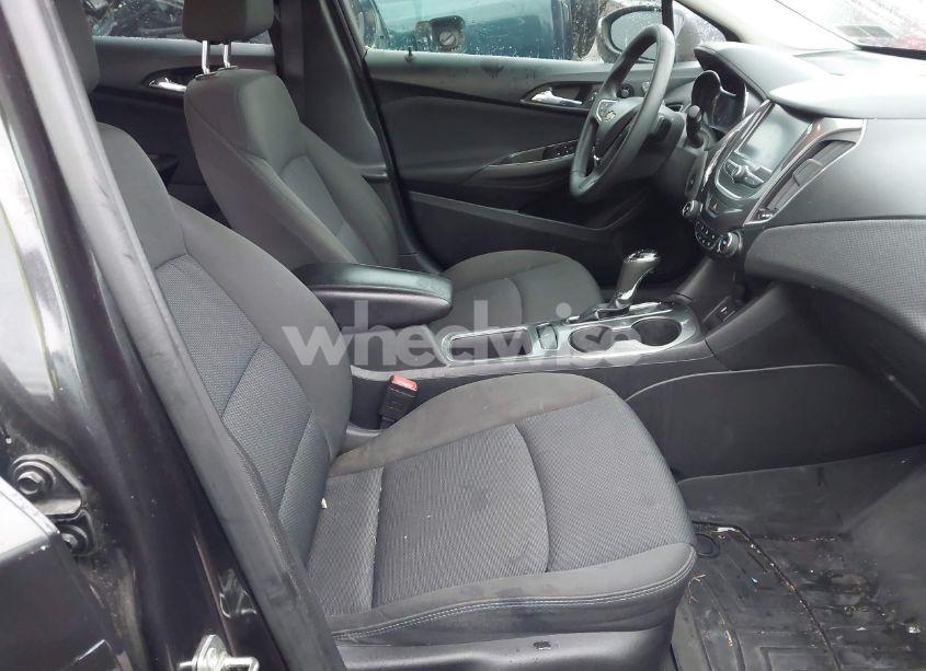 Photo 5 of 2016 Chevrolet Cruze LT AUTO (VIN 1G1BE5SM9G7274914)