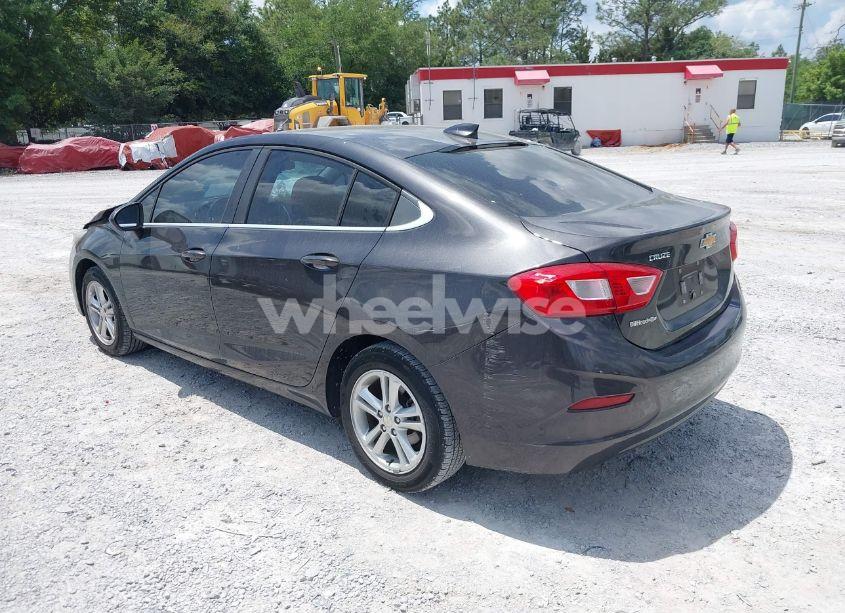 Photo 3 of 2016 Chevrolet Cruze LT AUTO (VIN 1G1BE5SM9G7281202)