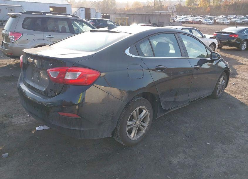Photo 4 of 2016 Chevrolet Cruze LT AUTO (VIN 1G1BE5SM9G7287551)