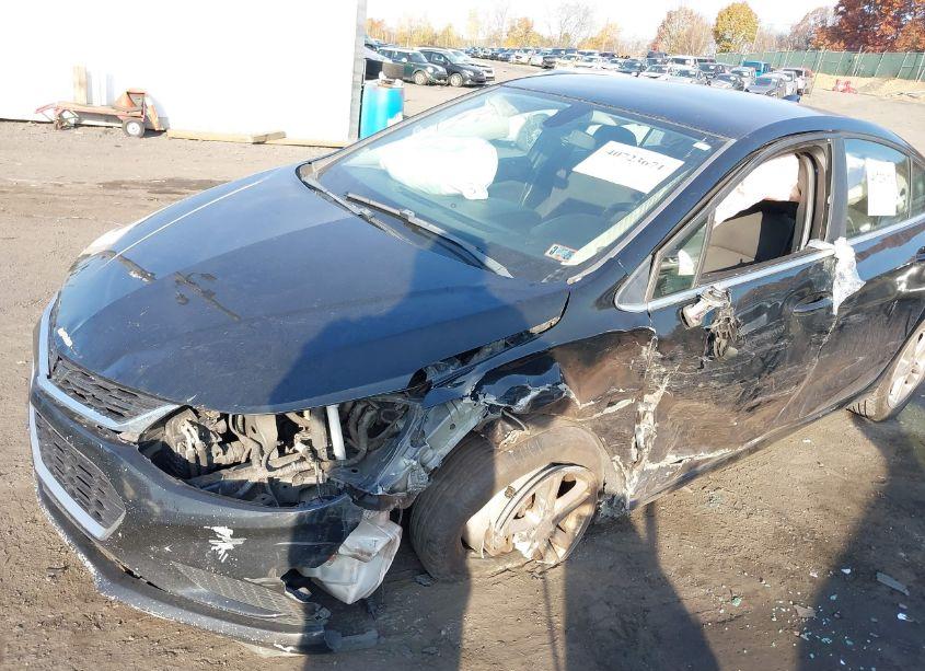 Photo 6 of 2016 Chevrolet Cruze LT AUTO (VIN 1G1BE5SM9G7287551)
