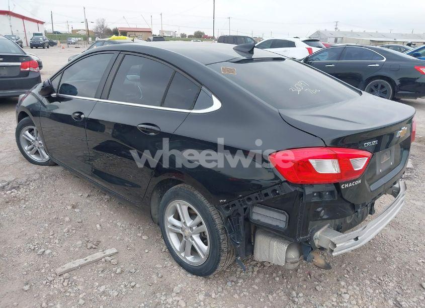 Photo 3 of 2016 Chevrolet Cruze LT AUTO (VIN 1G1BE5SM9G7299425)