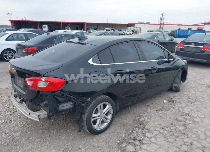 Photo 4 of 2016 Chevrolet Cruze LT AUTO (VIN 1G1BE5SM9G7299425)