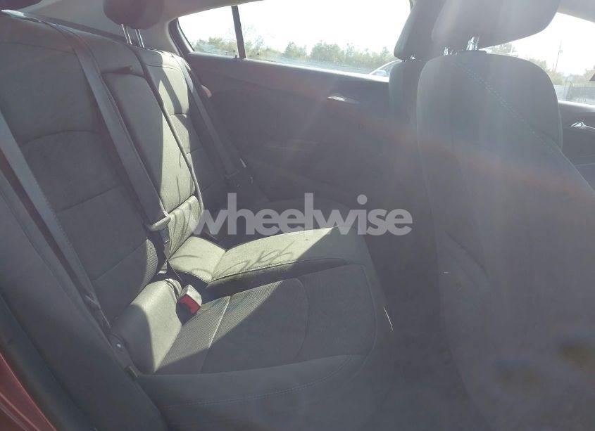 Photo 8 of 2016 Chevrolet Cruze LT AUTO (VIN 1G1BE5SM9G7303960)