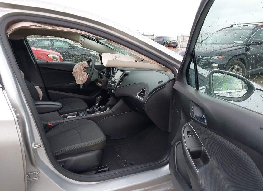 Photo 5 of 2016 Chevrolet Cruze LT AUTO (VIN 1G1BE5SM9G7311573)
