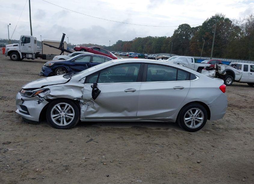Photo 6 of 2016 Chevrolet Cruze LT AUTO (VIN 1G1BE5SM9G7311573)