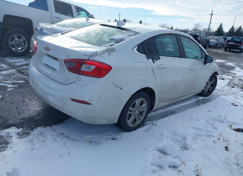 Photo 4 of 2016 Chevrolet Cruze LT AUTO (VIN 1G1BE5SM9G7317633)