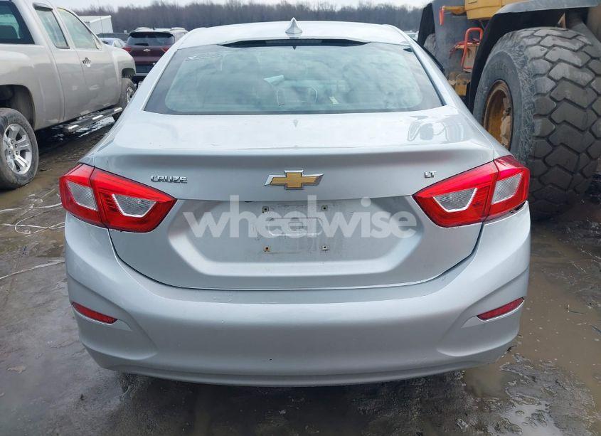 Photo 16 of 2016 Chevrolet Cruze LT AUTO (VIN 1G1BE5SM9G7319009)
