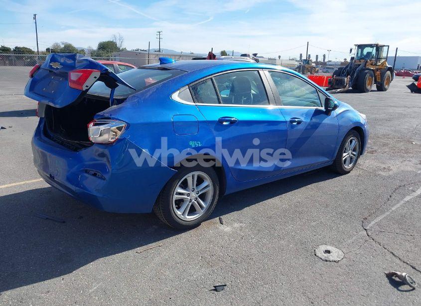 Photo 4 of 2016 Chevrolet Cruze LT AUTO (VIN 1G1BE5SM9G7322721)