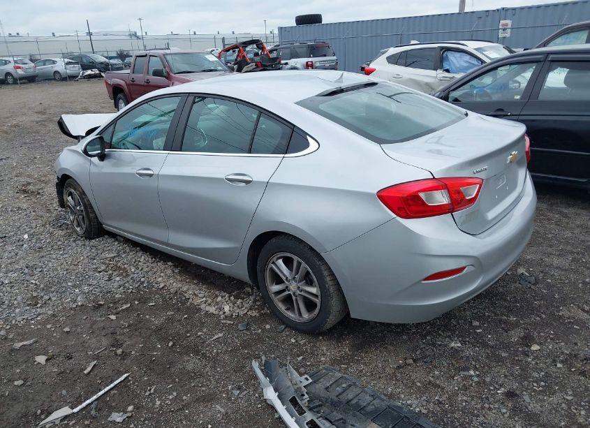 Photo 3 of 2017 Chevrolet Cruze LT (VIN 1G1BE5SM9H7100312)