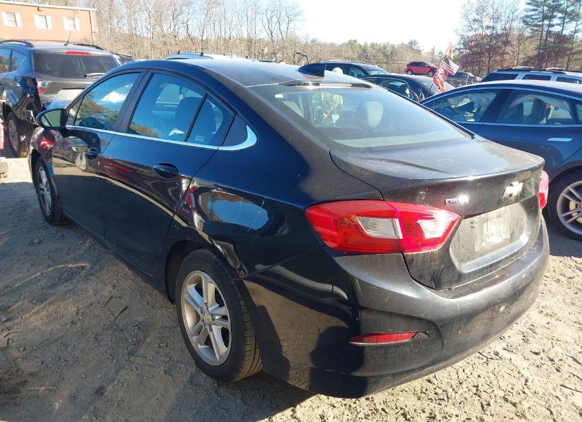 Photo 3 of 2017 Chevrolet Cruze LT AUTO (VIN 1G1BE5SM9H7102254)