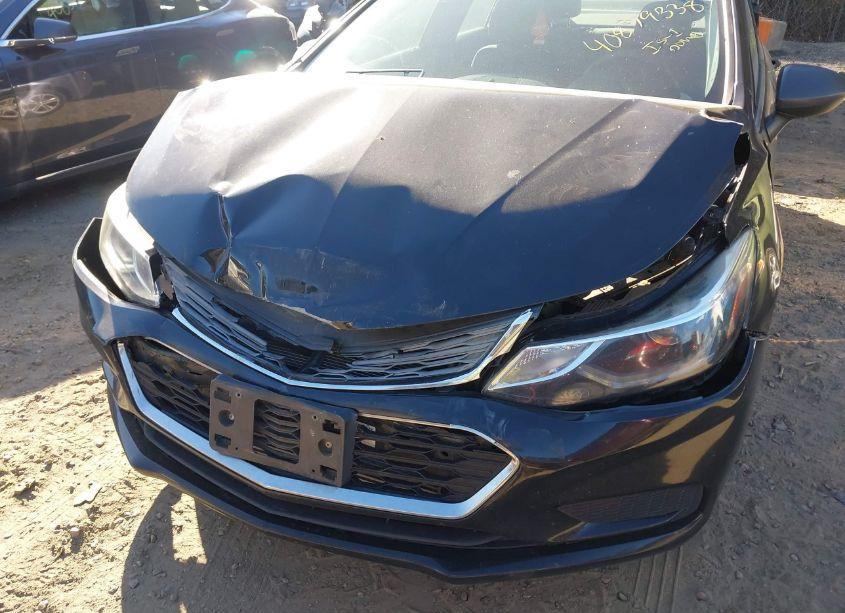 Photo 6 of 2017 Chevrolet Cruze LT AUTO (VIN 1G1BE5SM9H7102254)