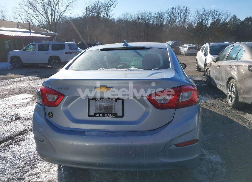 Photo 17 of 2017 Chevrolet Cruze LT AUTO (VIN 1G1BE5SM9H7130054)