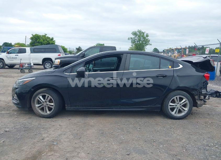 Photo 14 of 2017 Chevrolet Cruze LT AUTO (VIN 1G1BE5SM9H7146125)