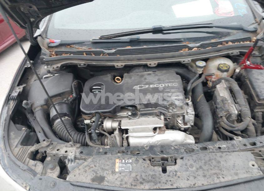 Photo 10 of 2017 Chevrolet Cruze LT AUTO (VIN 1G1BE5SM9H7182767)