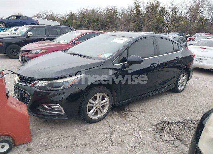 Photo 2 of 2017 Chevrolet Cruze LT AUTO (VIN 1G1BE5SM9H7182767)