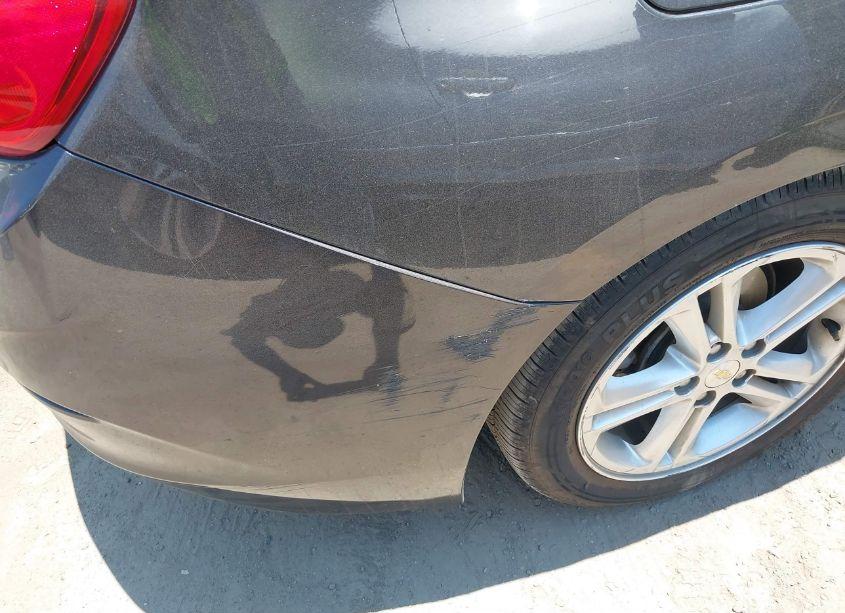 Photo 6 of 2017 Chevrolet Cruze LT AUTO (VIN 1G1BE5SM9H7191954)