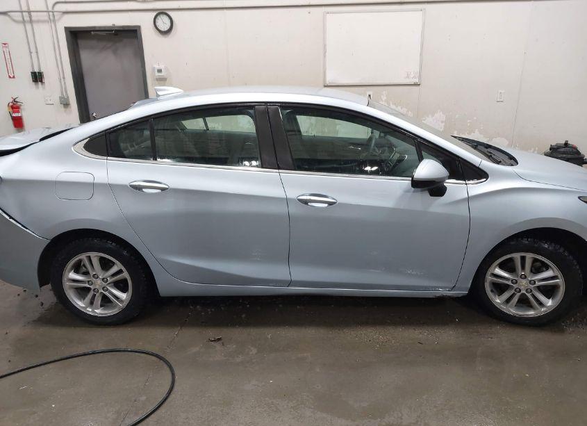 Photo 13 of 2017 Chevrolet Cruze LT AUTO (VIN 1G1BE5SM9H7195034)