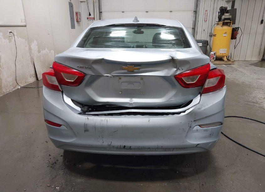 Photo 16 of 2017 Chevrolet Cruze LT AUTO (VIN 1G1BE5SM9H7195034)