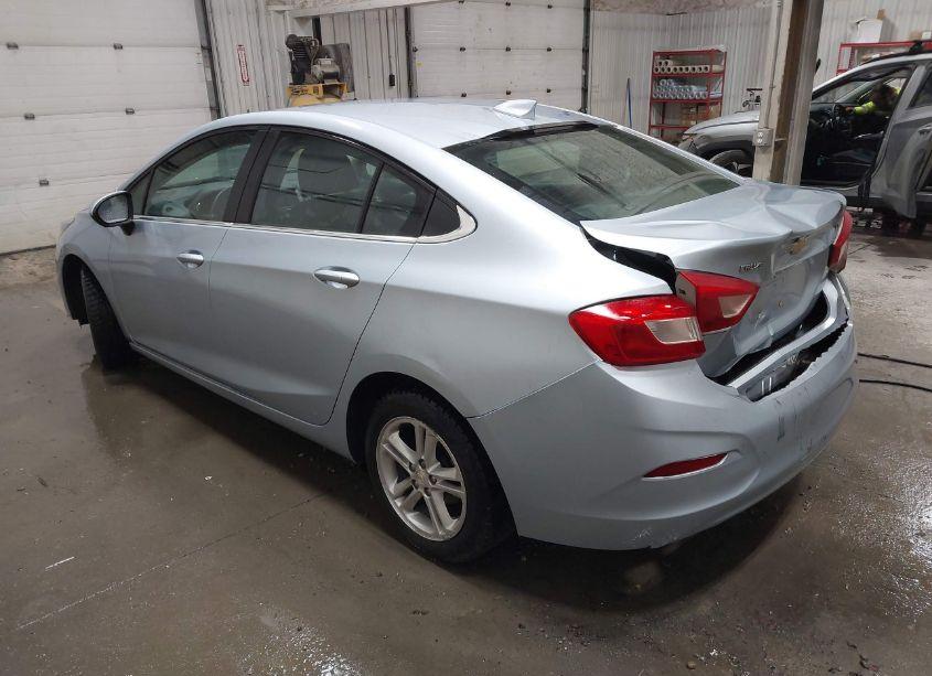 Photo 3 of 2017 Chevrolet Cruze LT AUTO (VIN 1G1BE5SM9H7195034)