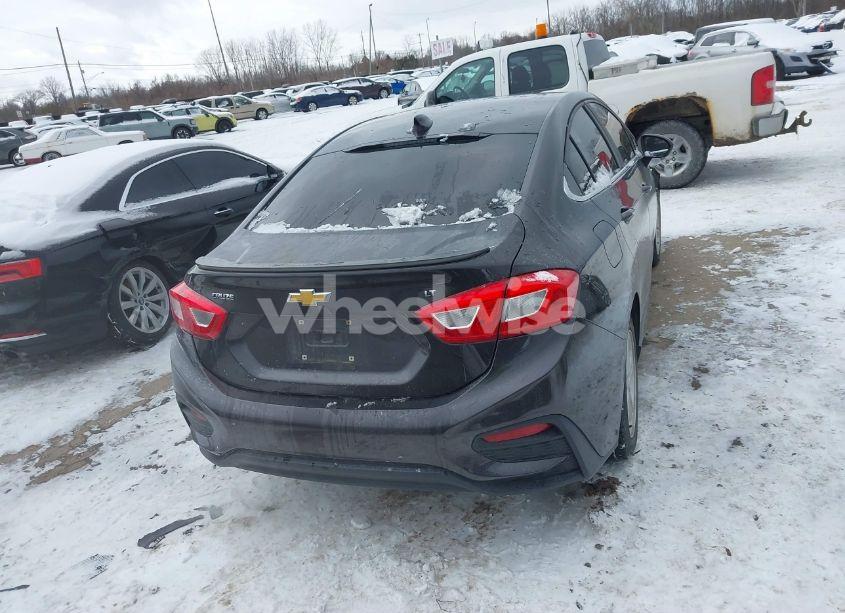 Photo 17 of 2017 Chevrolet Cruze LT AUTO (VIN 1G1BE5SM9H7195342)