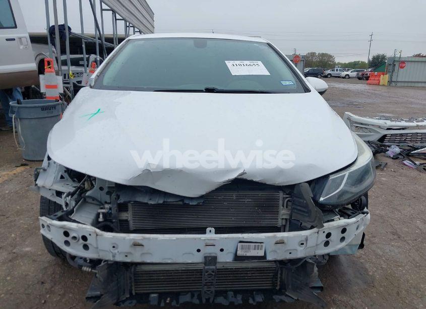 Photo 13 of 2017 Chevrolet Cruze LT AUTO (VIN 1G1BE5SM9H7208588)