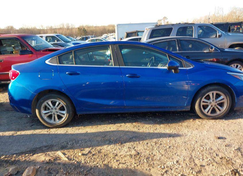 Photo 14 of 2017 Chevrolet Cruze LT AUTO (VIN 1G1BE5SM9H7215699)