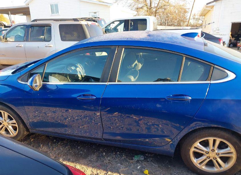 Photo 15 of 2017 Chevrolet Cruze LT AUTO (VIN 1G1BE5SM9H7215699)