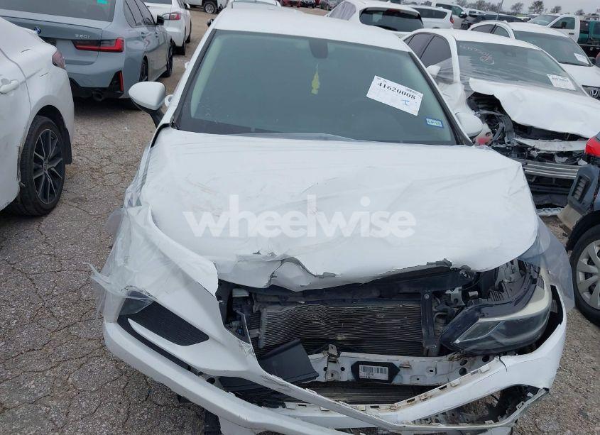 Photo 12 of 2017 Chevrolet Cruze LT AUTO (VIN 1G1BE5SM9H7229859)