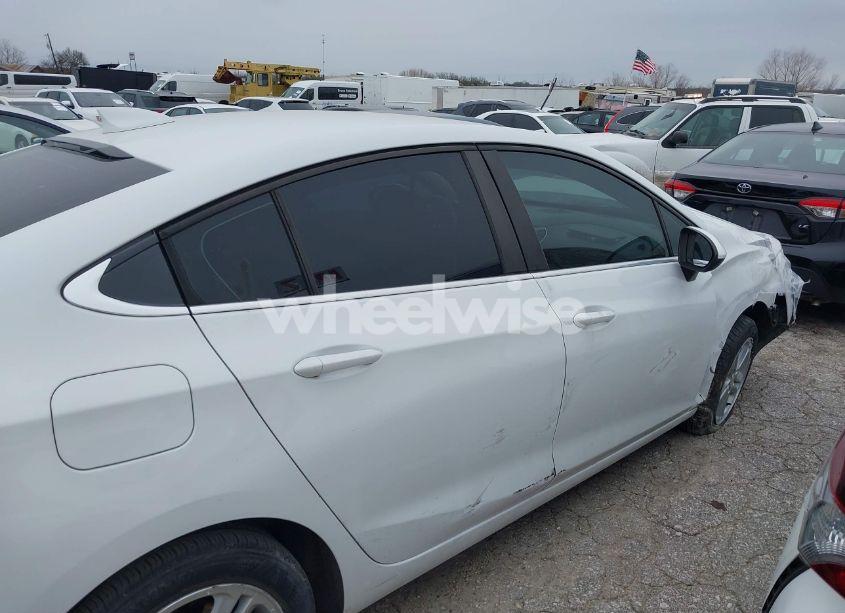 Photo 13 of 2017 Chevrolet Cruze LT AUTO (VIN 1G1BE5SM9H7229859)