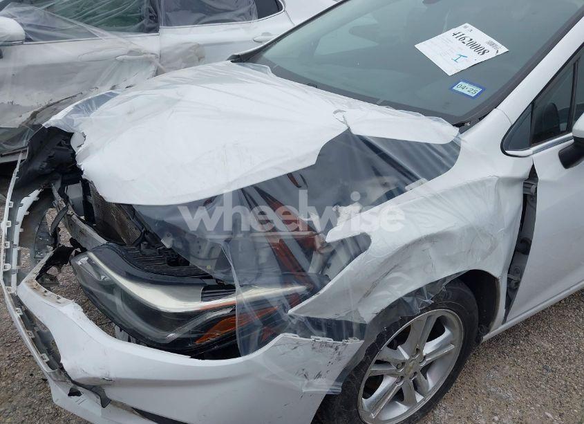 Photo 17 of 2017 Chevrolet Cruze LT AUTO (VIN 1G1BE5SM9H7229859)