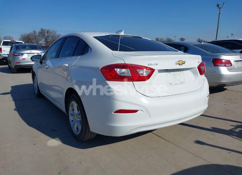 Photo 3 of 2017 Chevrolet Cruze LT AUTO (VIN 1G1BE5SM9H7229859)