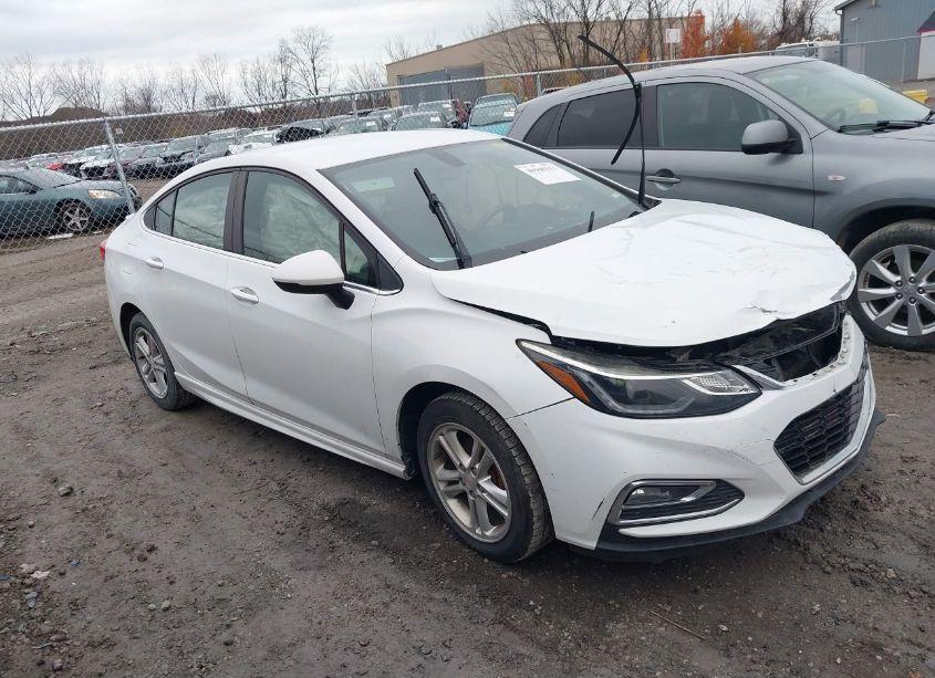 Photo 13 of 2017 Chevrolet Cruze LT AUTO (VIN 1G1BE5SM9H7265129)