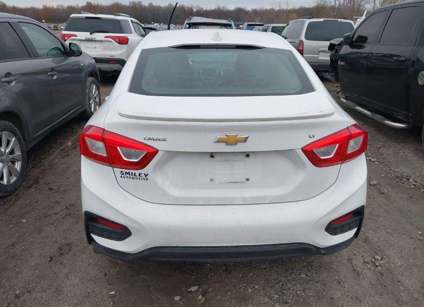 Photo 16 of 2017 Chevrolet Cruze LT AUTO (VIN 1G1BE5SM9H7265129)