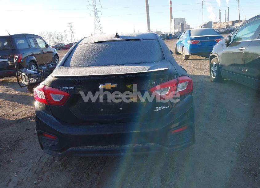 Photo 15 of 2017 Chevrolet Cruze LT AUTO (VIN 1G1BE5SM9H7270962)