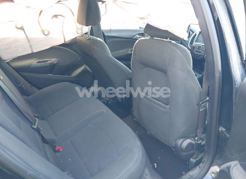 Photo 8 of 2017 Chevrolet Cruze LT AUTO (VIN 1G1BE5SM9H7270962)