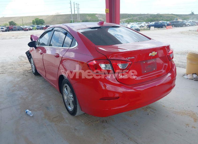 Photo 3 of 2017 Chevrolet Cruze LT AUTO (VIN 1G1BE5SM9H7272906)