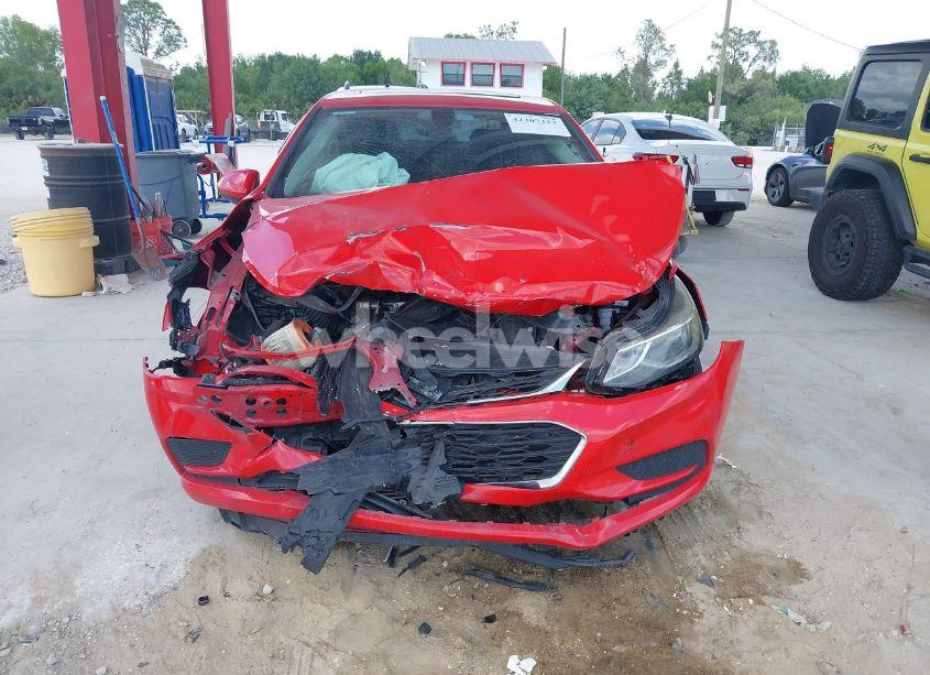 Photo 6 of 2017 Chevrolet Cruze LT AUTO (VIN 1G1BE5SM9H7272906)