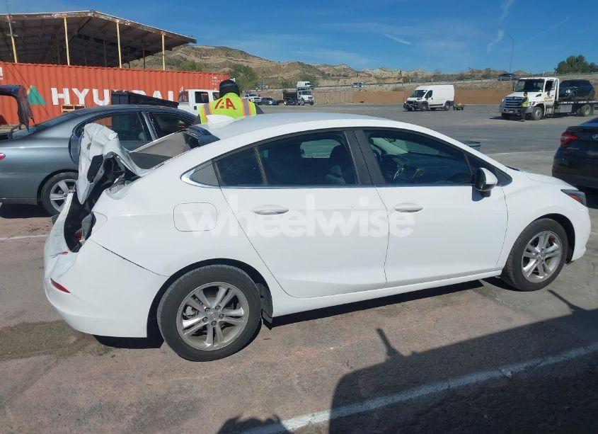 Photo 13 of 2017 Chevrolet Cruze LT AUTO (VIN 1G1BE5SM9H7277961)