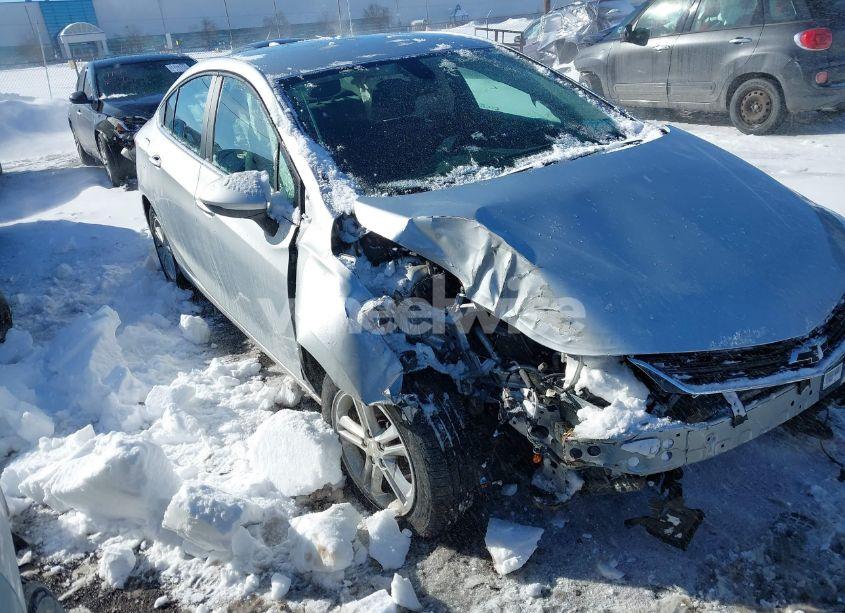 Photo 6 of 2018 Chevrolet Cruze LT AUTO (VIN 1G1BE5SM9J7100851)