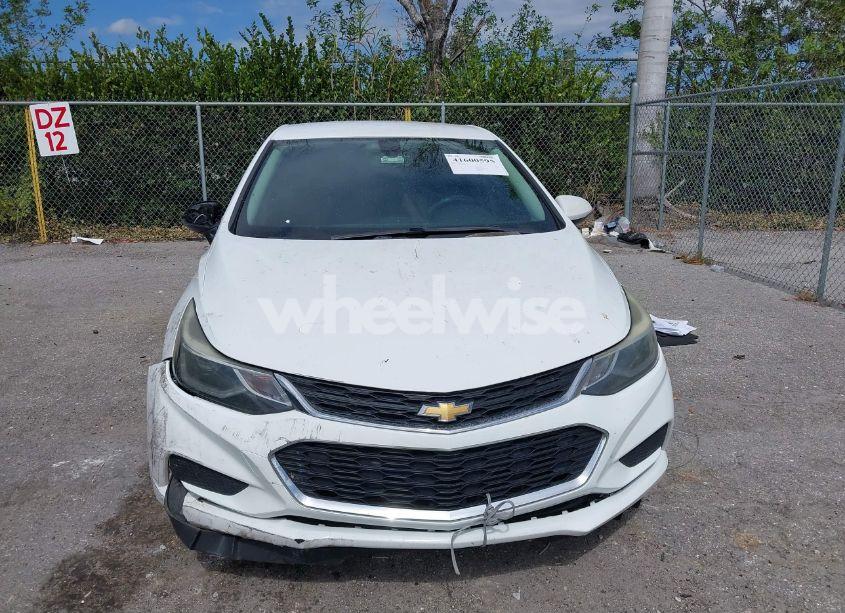 Photo 12 of 2018 Chevrolet Cruze LT AUTO (VIN 1G1BE5SM9J7106133)