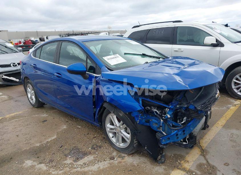 2018 Chevrolet Cruze LT AUTO (VIN 1G1BE5SM9J7125152) main photo