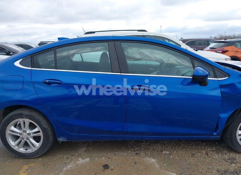 Photo 13 of 2018 Chevrolet Cruze LT AUTO (VIN 1G1BE5SM9J7125152)